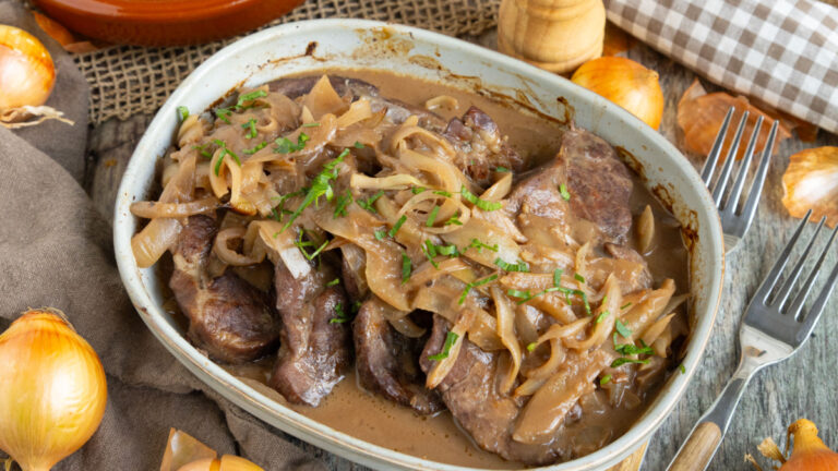 Unbedingt ausprobieren: Zwiebelfleisch Rezept Ofen – einfach & lecker ... Unbedingt ausprobieren: Zwiebelfleisch Rezept Ofen – einfach & lecker ...